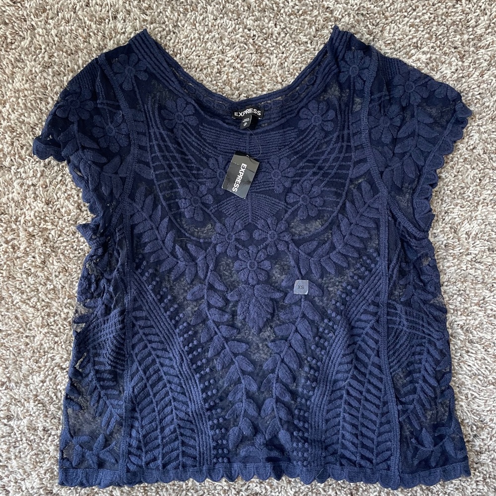 Express lace short sleeve